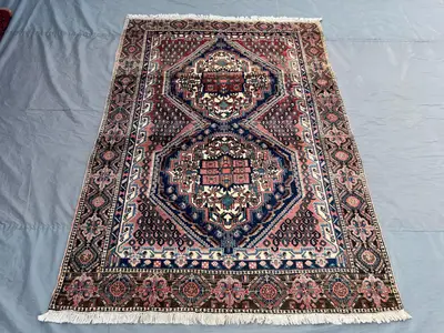 4'9x6'9 Persian-Style Qashqai Shiraz Design Rug | Rare Hand-Knotted Afghan Wool | Soft Rose & Indigo Medallion