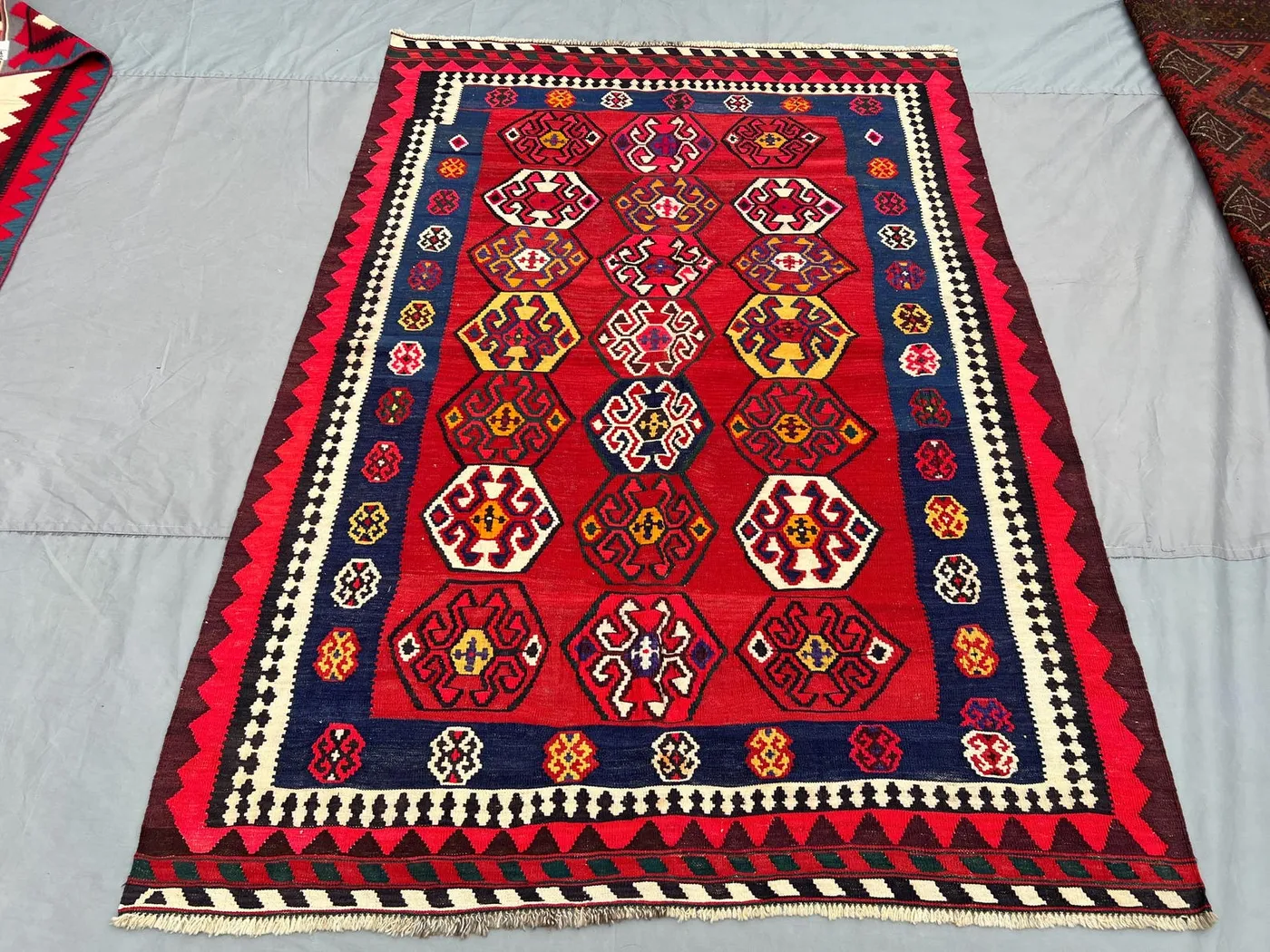 5'4x7'7 ft Vintage Turkish Tribal Kilim Rug | Geometric Wool Pattern | Navajo Design | Afghan Sumak Area Rug, Living Room Rug, Bedroom Rug