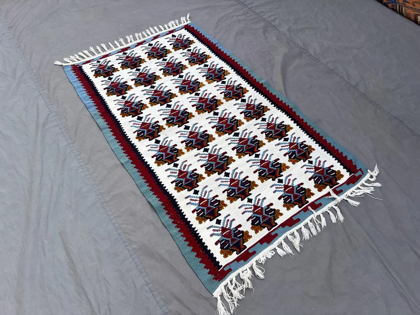3 x 4'7 ft Caucasian Flat Weave Kilim Rug, Vintage Handwoven Wool Carpet, White Red Blue Tribal Geometric Pattern, Geometric Accent Area Rug
