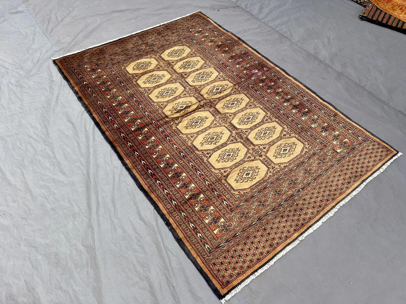 Vintage Pakistani Bukhara Rug 4x6, Hand Knotted Beige Red Wool Area Rug, Geometric Tribal Carpet, Boho Oriental Living Room Bedroom Rug