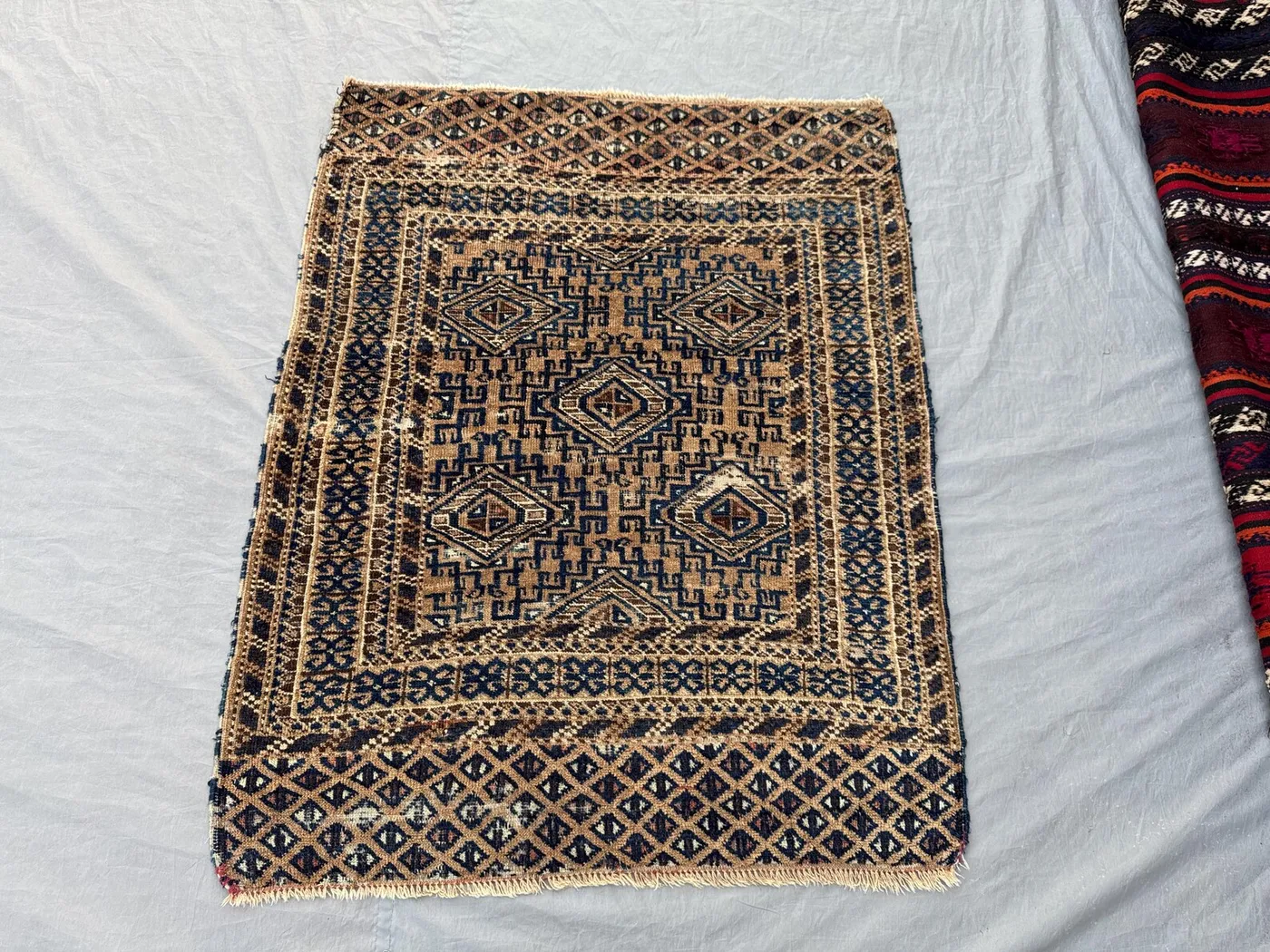 Turkish Hand-Knotted Vintage Rug Low Pile Medallion Design Small Area Rug Boho Decor Distressed 3 x 4 ft