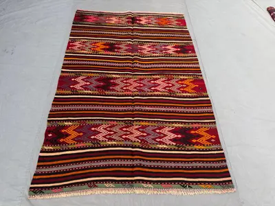 Handwoven Afghan Kilim 5 x 7 ft Vintage One of a Kind Luxury Flat Weave Sumak Design Boho Home Decor