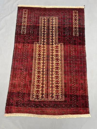 2'11 x 4'5 ft Afghan Baluchi Vintage Prayer Rug Hand Knotted Wool Tribal Pattern Rare Boho Decor Hallway Entry