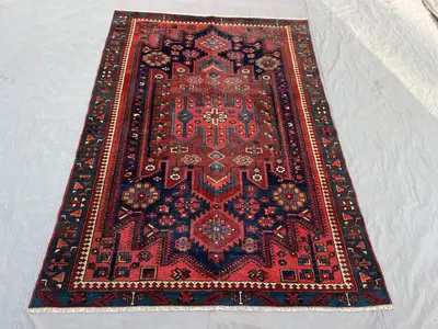 5x7 Persian-Style Hamadan Design Rug | Hand-Knotted Wool | Red Serrated Medallion Column | Vintage Afghan Trib