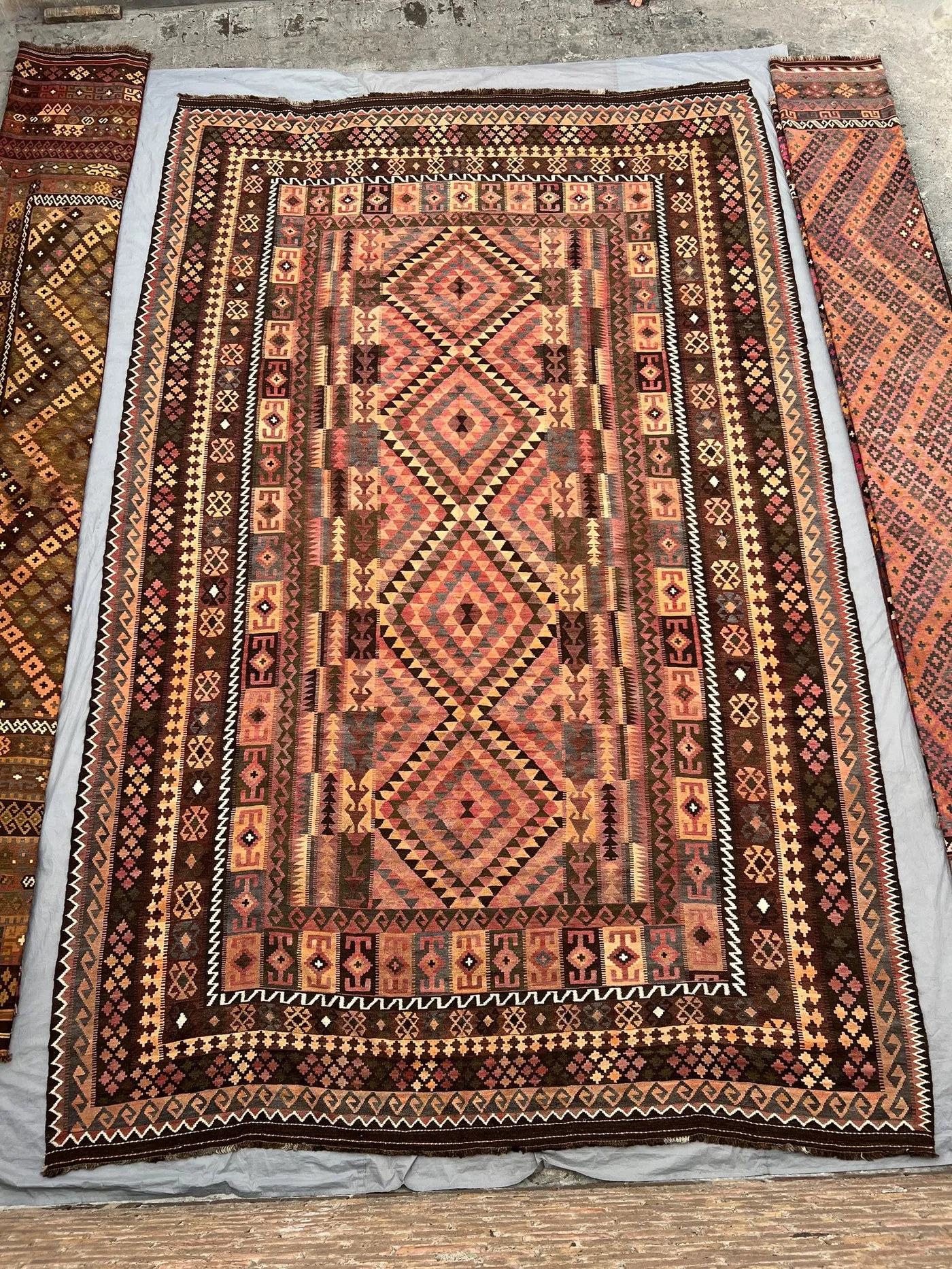 10 x 17 Vintage Afghan Kilim Rug, Oversized Oriental Wool Carpet, Rare Palace Size Handwoven Geometric Tribal Area Rug, Faded Guestroom Rug