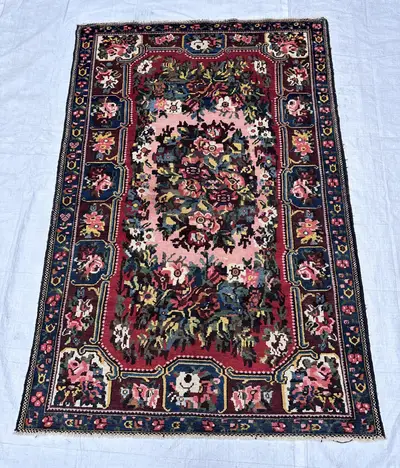 5'1x7'6 Ft Vintage Caucasian Karabagh Pictorial Rug, Handknotted Floral Oriental Rug for Dining Room or Living