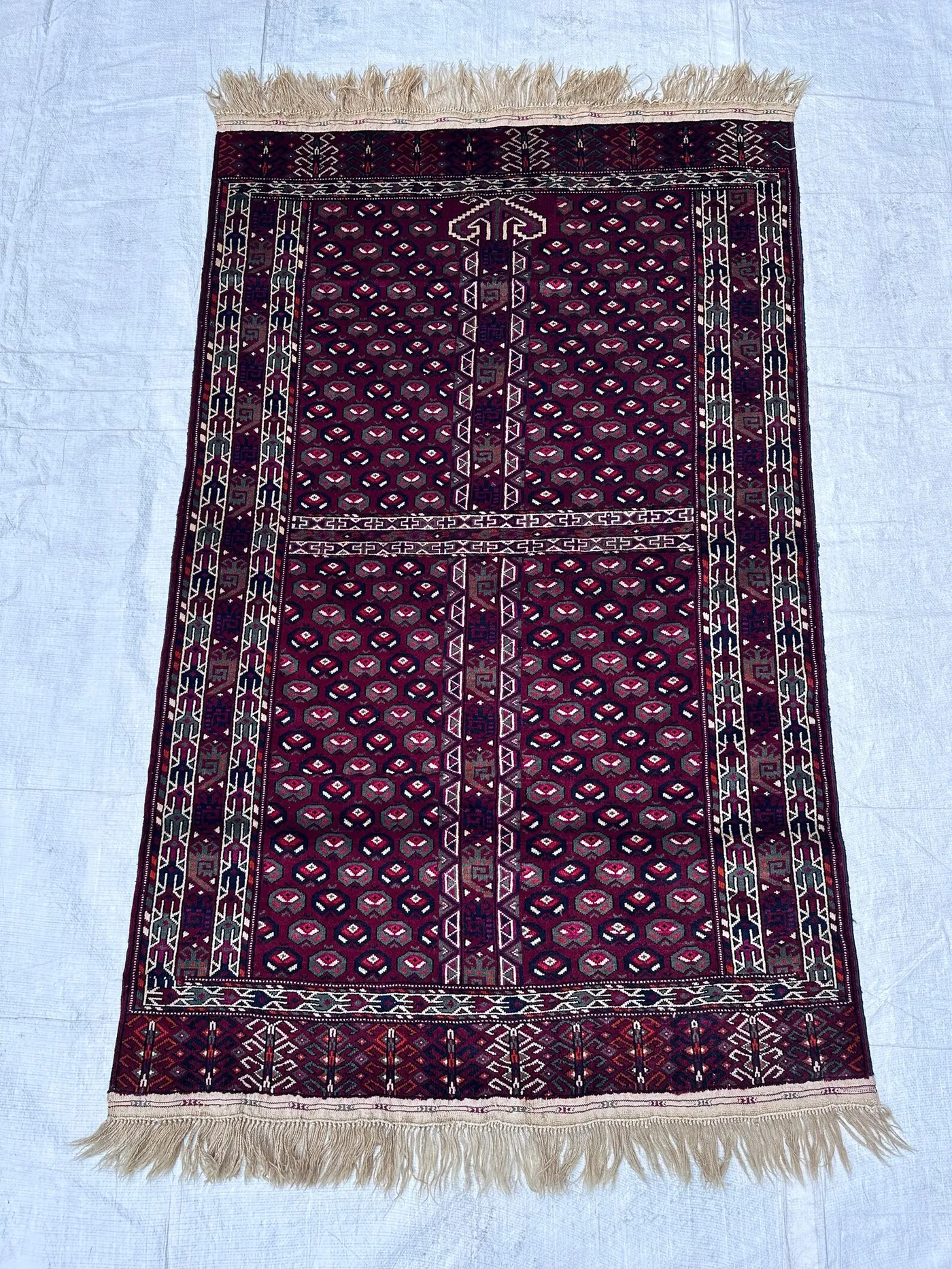 Premium Quality Turkmen Ensi Pardah Rug, 3'9x6 Ft Geometric Cross Hatchli Wool Carpet for Living Room, Home Office