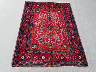 5x7 Caucasian Design Pictorial Rug | Vintage Turkish Hand-Knotted Wool | Fuchsia Medallion Floral Carpet