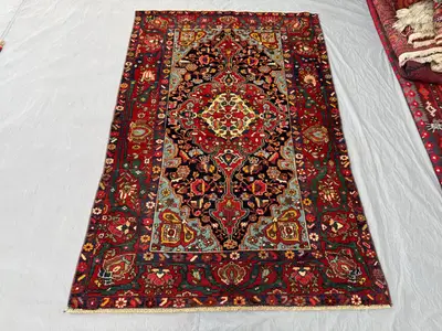 Vintage Turkish Rug 5x7 | Persian Bakhtiari Design Medallion | Hand-Knotted Wool, Navy & Red