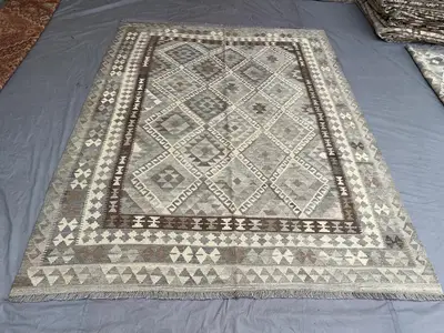 6'11 x 9'1 ft Afghan Hand-Woven Vintage Kilim One-of-a-Kind Maimana Design Large Area Rug Faded Gray & Beige |