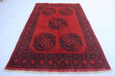 Hand-Knotted Turkmen Bukhara Rug – Red, Geometric Design, 122x180 cm (4'0" x 5'11"), Traditional Wool Rug for 