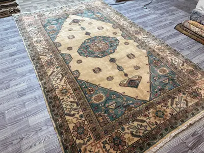 Vintage Turkish Hand-Knotted Rug – 6'2" x 10'2" Ft Soft Wool, Top Quality, Rare Design, Traditional Floral Pat