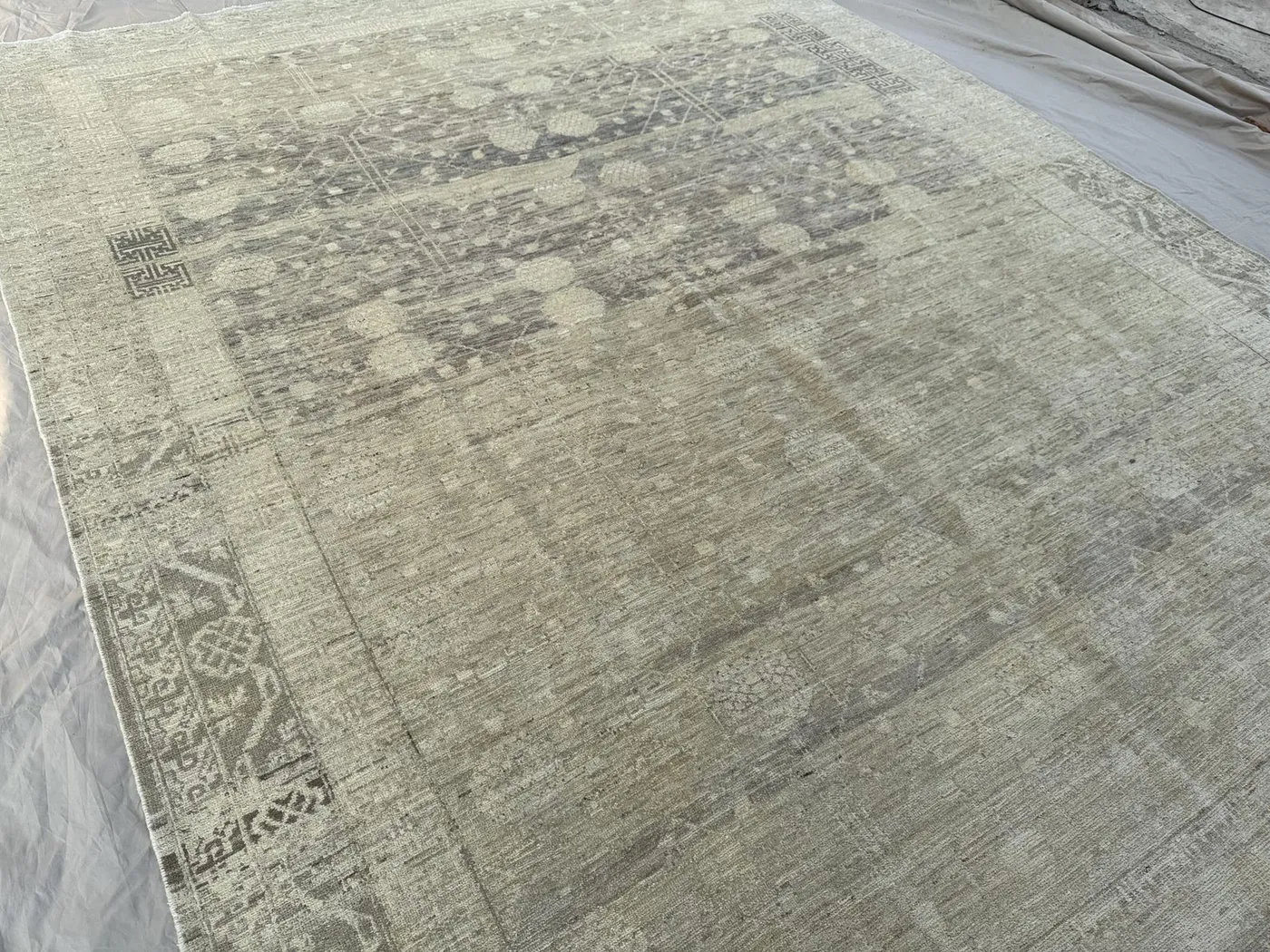 8'6x11'6 Khotan Design Rug | Oversized Handmade Afghan Wool | Faded Grey Beige Rosette Samarkand Style Muted Carpet