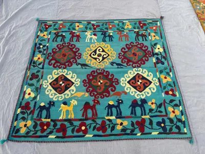 5 x 5.6 ft Afghan Hand Woven Vintage Flat Weave One of a Kind Home Decor Patchwork Luxury Pictorial Animal Cam