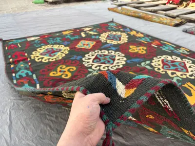 Vintage Suzani Kilim - 5'8 x 7'3 ft | Bold Handwoven Textile | Colorful Geometric Design Unique Folk Art Durab