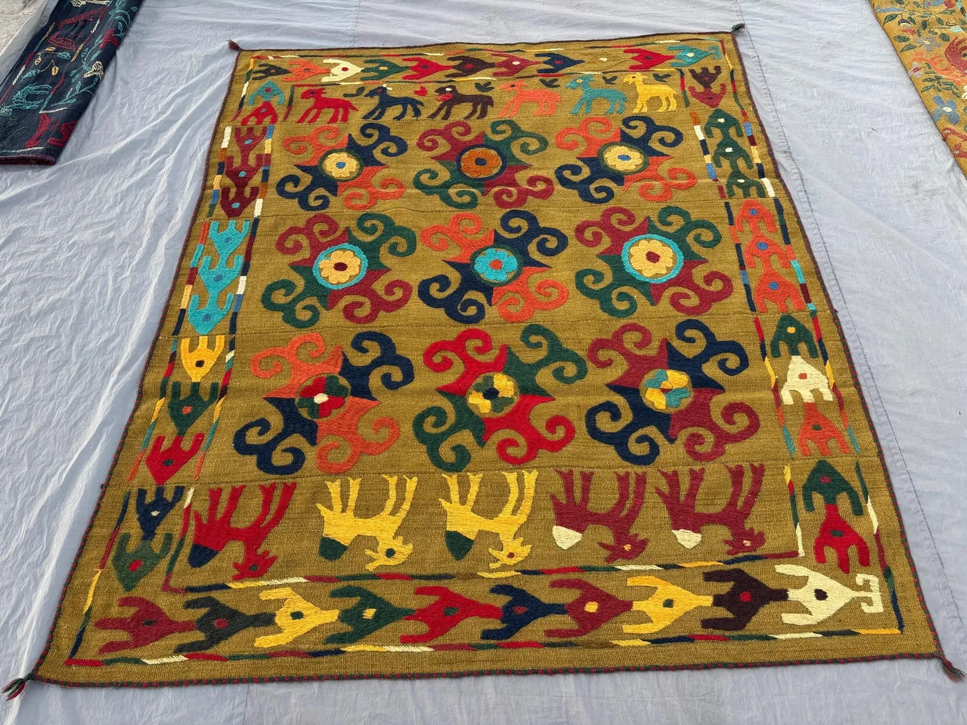 Uzbek Suazni Rug, 6x7'2 ft, Vintage Hand Knotted, Pictorial Design, Wool, Flat Weave, One-of-a-Kind, Textile Wall Decor, Boho Area Rug