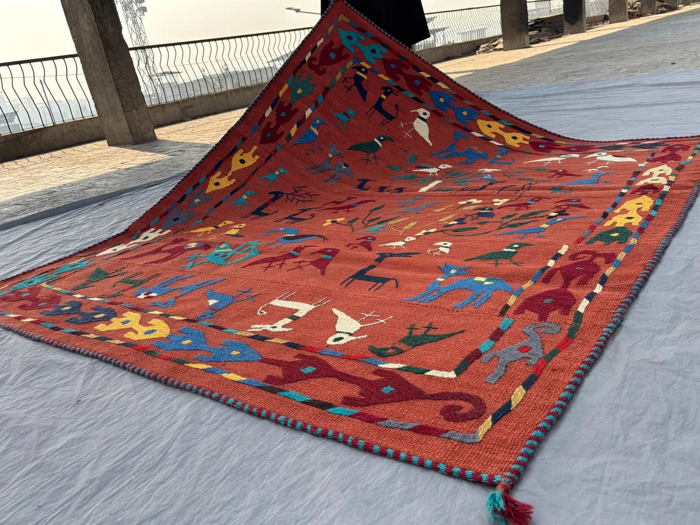 5 x 6 Ft Afghan Hand-Woven Vintage Flat Weave Kilim One of a Kind Luxury Home Decor Patchwork Suzani Design Birds and Geometric Motifs