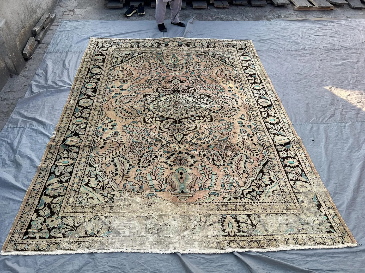 7'3x9'10 Persian-Style Floral Medallion Rug | Vintage Afghan Hand-Knotted Wool | Faded Blush Peach Teal Carpet