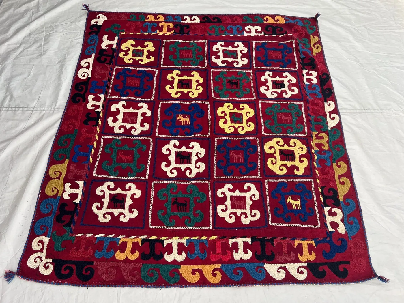 4'11x5'6 Ft Vintage Afghan Suzani Flatweave Textile Burgundy Folk Animal Grid Scroll Handmade Wool | Living Room Wall Hanging Boho Decor