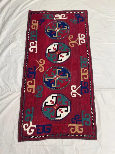 2'5x4'8 Ft Vintage Afghan Kilim Flatweave Rug | Red Oval Medallion Scroll Hook Tribal Wool Kilim | Boho Living