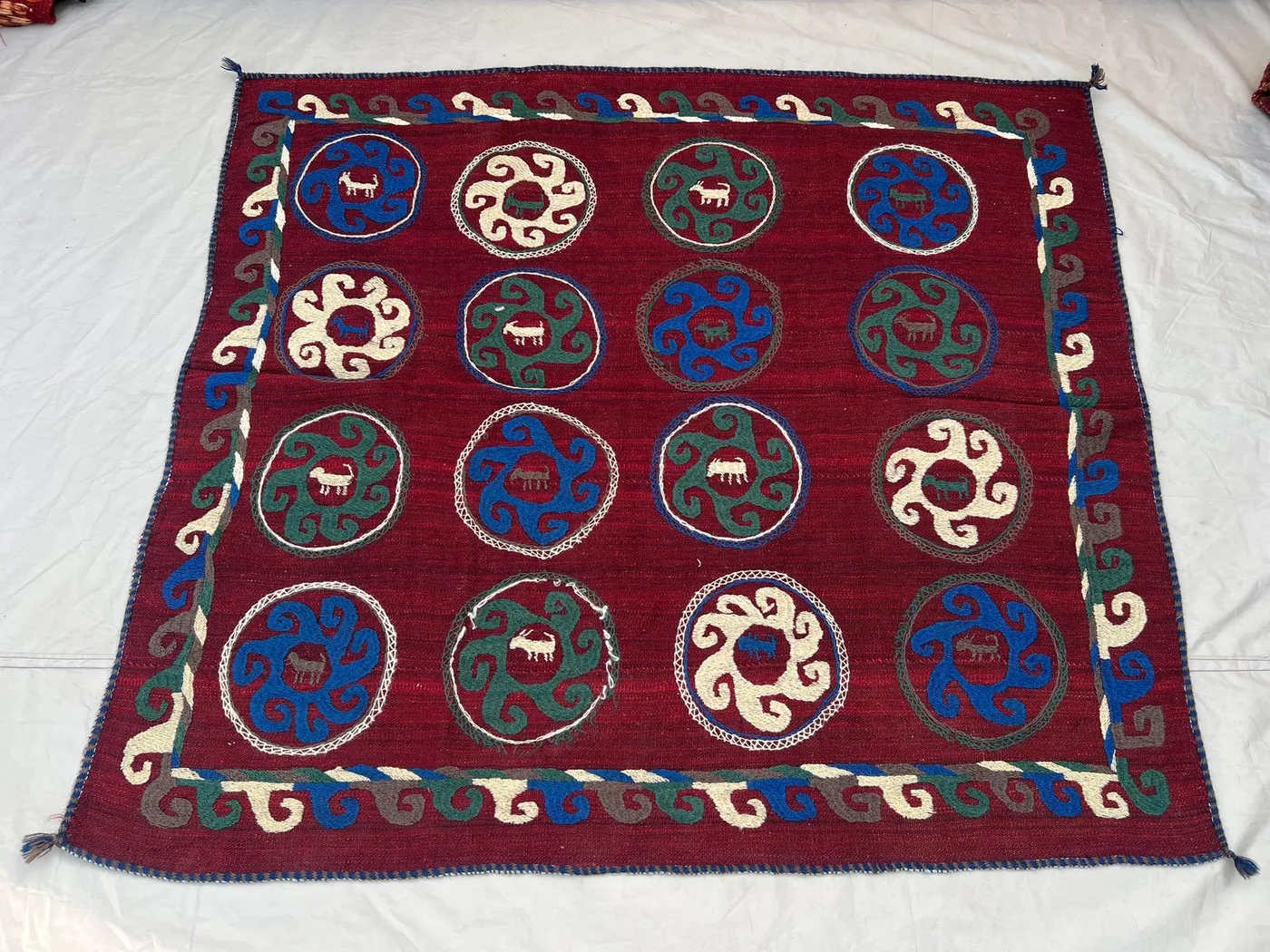 4'6x4'11 Vintage Central Asian Flat Woven Wool Kilim Burgundy Circular Animal Medallion Swirl Cloud Scroll Tribal Boho Living Room Carpet
