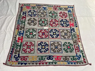 5'1x5'6 ft Vintage Afghan Kilim Rug | Handwoven Tribal Grid Scroll Medallion | Silver Grey & Multicolor Flatwe