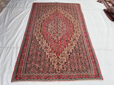 5'1x8'2 ft Vintage Afghan Kilim Rug | Handwoven Tribal Diamond Medallion | Rose Pink & Midnight Navy Flatweave