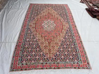 5'2x8'3 Ft Vintage Afghan Kilim Rug Pink Navy Diamond Medallion All-Over Floral Flatweave Handwoven Wool Area 
