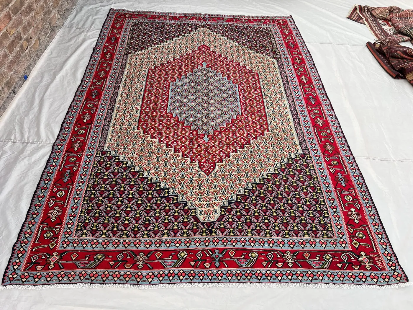 6'7x9'3 Persian-Style Senneh Kilim Design | Vintage Afghan Handwoven Flatweave | Boteh Diamond Medallion Ivory Crimson