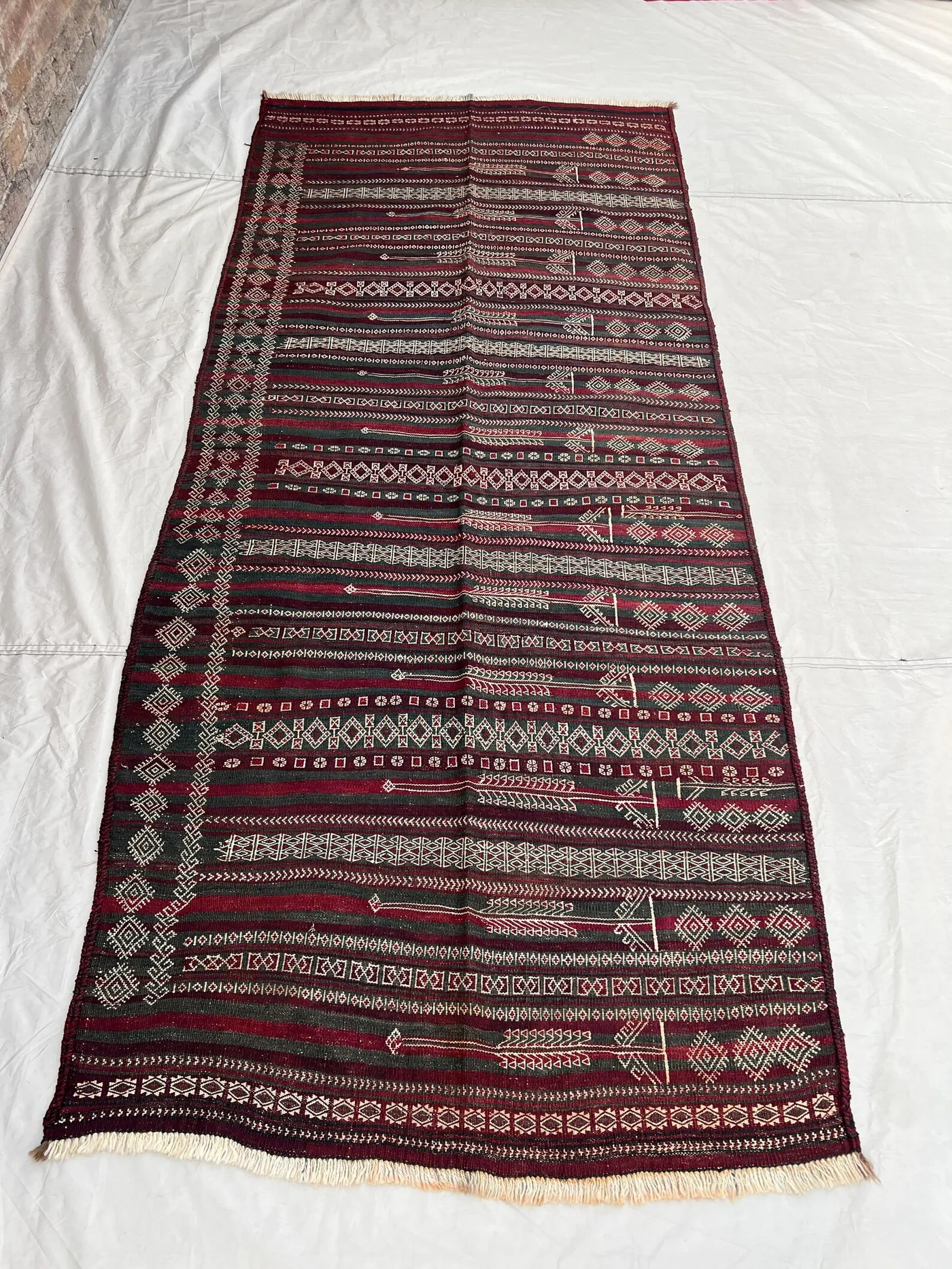 3'10x8'11 Vintage Afghan Flat Woven Soumak Wool Kilim Dark Green Red Stripe Geometric Arrow Diamond Tribal Boho Living Room Hallway Carpet