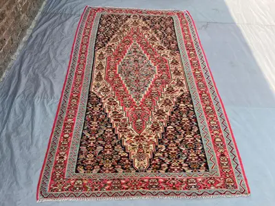 5x8'3 Vintage Afghan Kilim Handwoven Wool Flatweave Diamond Stepped Medallion Hot Pink Navy Ivory Multicolor A
