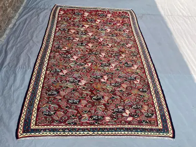 5'2x7'10 Vintage Afghan Kilim Handwoven Wool Flatweave All-Over Vase & Bird Motif Deep Red Sky Blue Multicolor
