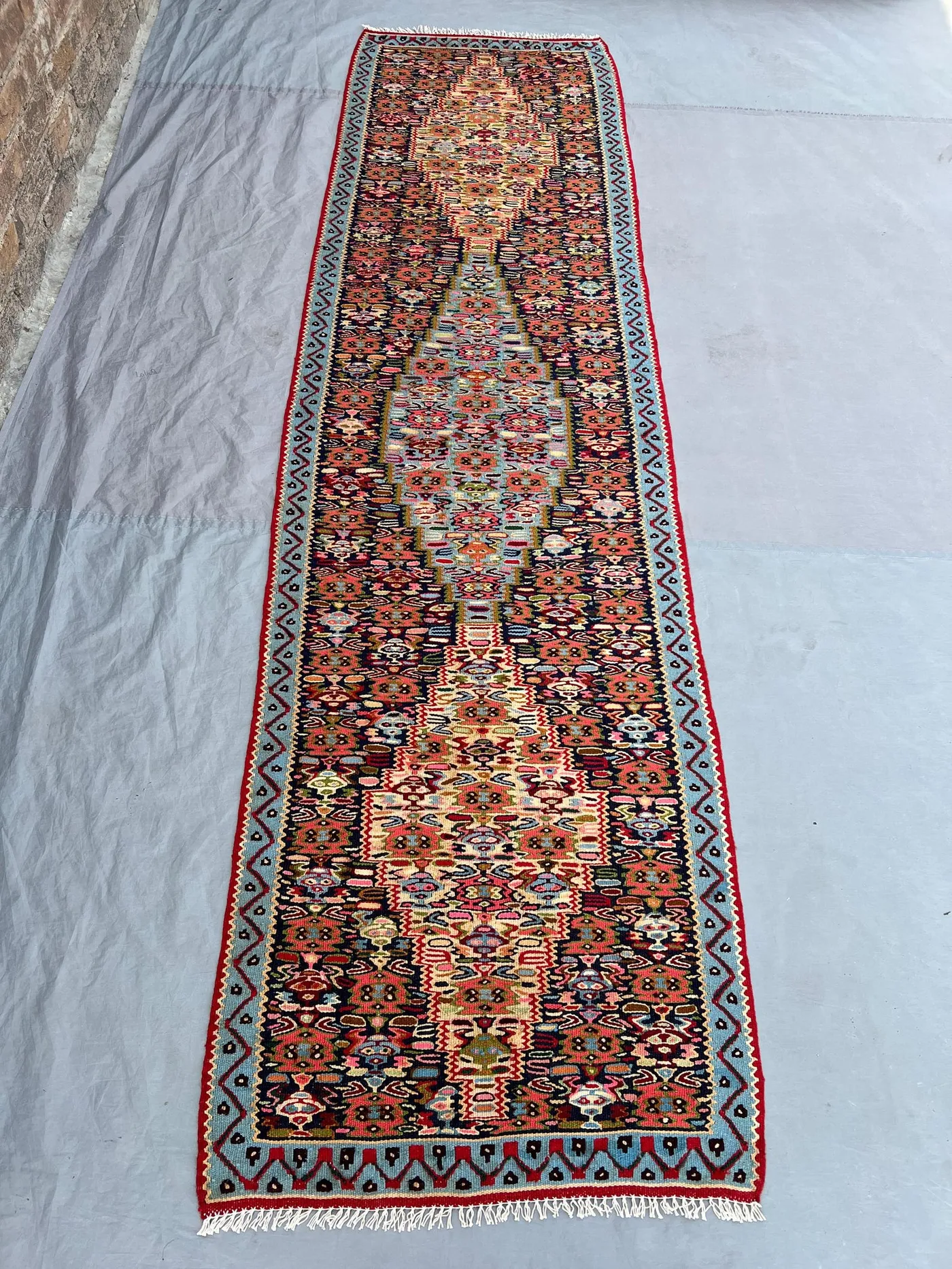 2'6x9'2 Vintage Afghan Senneh Kilim Runner Flatweave | Coral Red Ivory Medallion Chain | Handwoven Wool Rug for Hallway Kitchen Staircase
