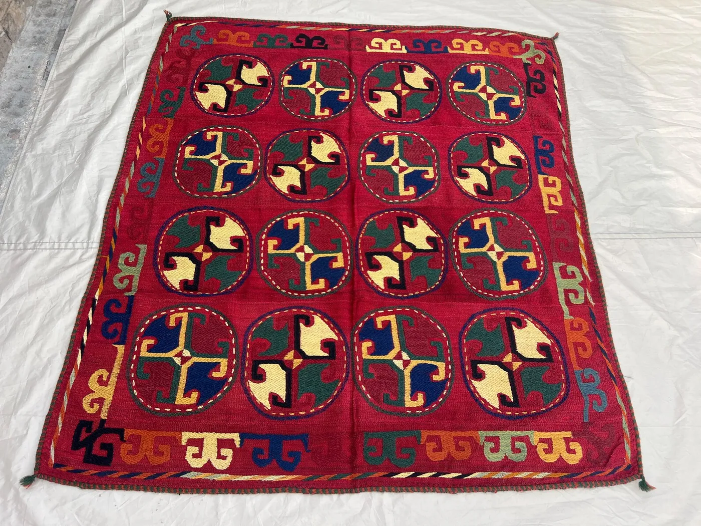4'7x5'1 Ft Vintage Afghan Kilim Rug Red Tribal Circle Medallion Flatweave Handwoven Wool Area Rug | Living Room Bedroom Boho Wall Decor