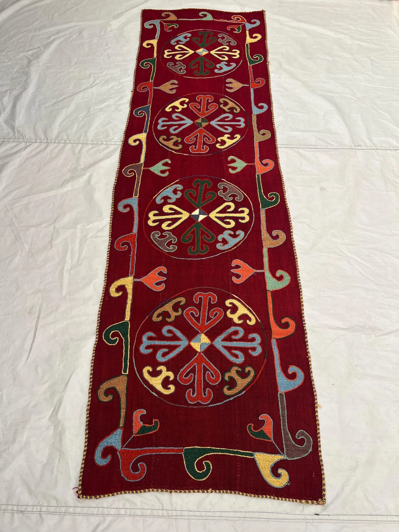 2'5x8'4 Ft Vintage Afghan Suzani Flatweave Embroidered Runner Deep Red Floral Sun Medallion Handmade Wool Hallway Table Runner Wall Hanging
